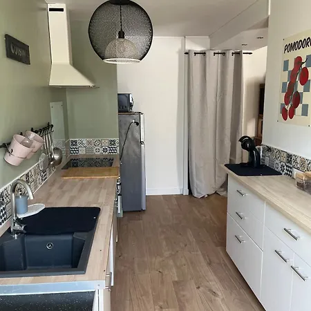 Holiday home Charmante Maison Proche St Emilion Et 1h De L'ocean Villegouge