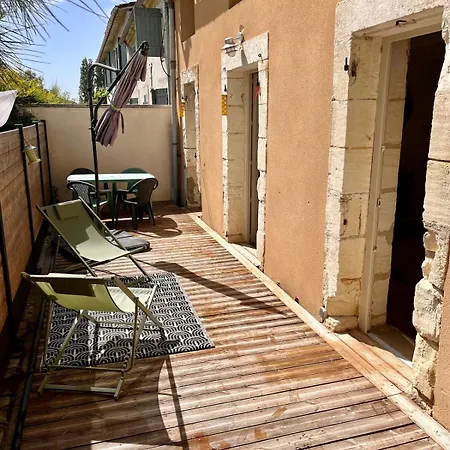 Holiday home Charmante Maison Proche St Emilion Et 1h De L'ocean